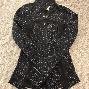 Women's LuluLemon Jacket